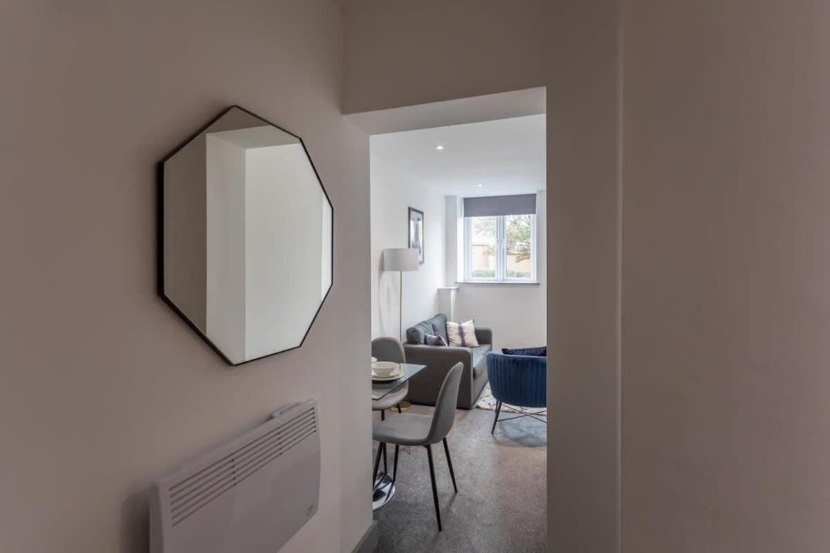 Amazing 1 Bedroom Apartment Leeds Лийдс Екстериор снимка