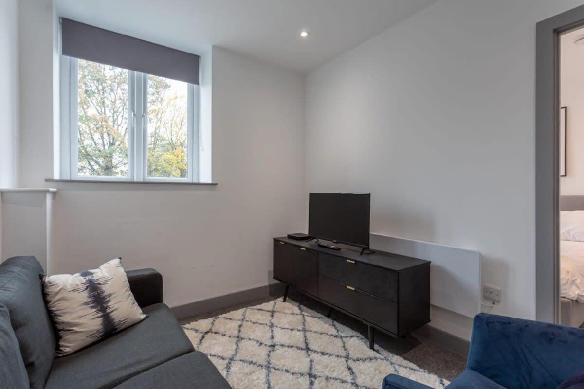 Amazing 1 Bedroom Apartment Leeds Лийдс Екстериор снимка